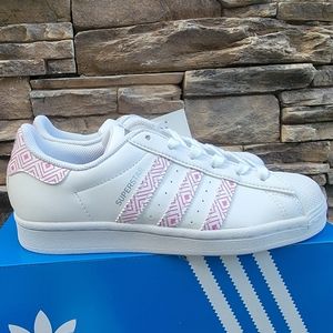 Adidas sneaker